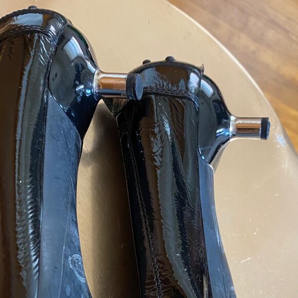 Tod's Black Patent Leather Flats Kitten Heel Tassel Silver Balls w/ Dust Bag - Picture 10 of 13
